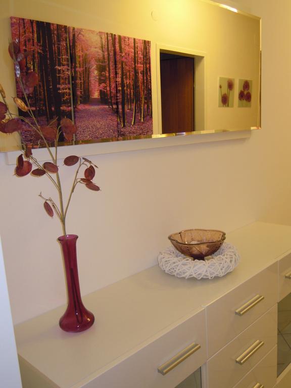 Orchidee Apartment Wiener Neudorf Exterior foto