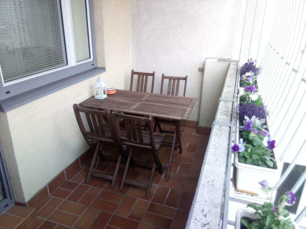 Orchidee Apartment Wiener Neudorf Exterior foto